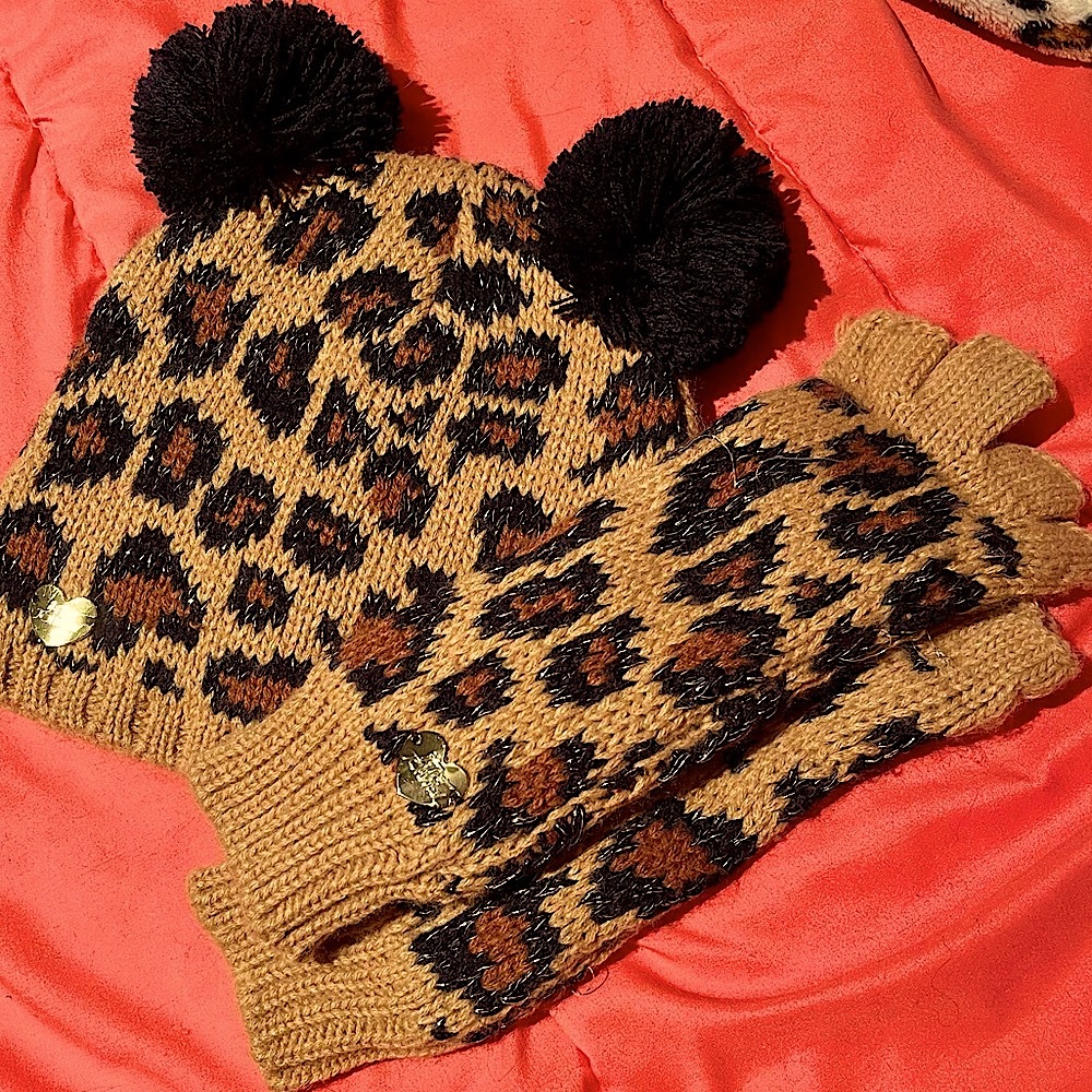 Hat & Gloves Set